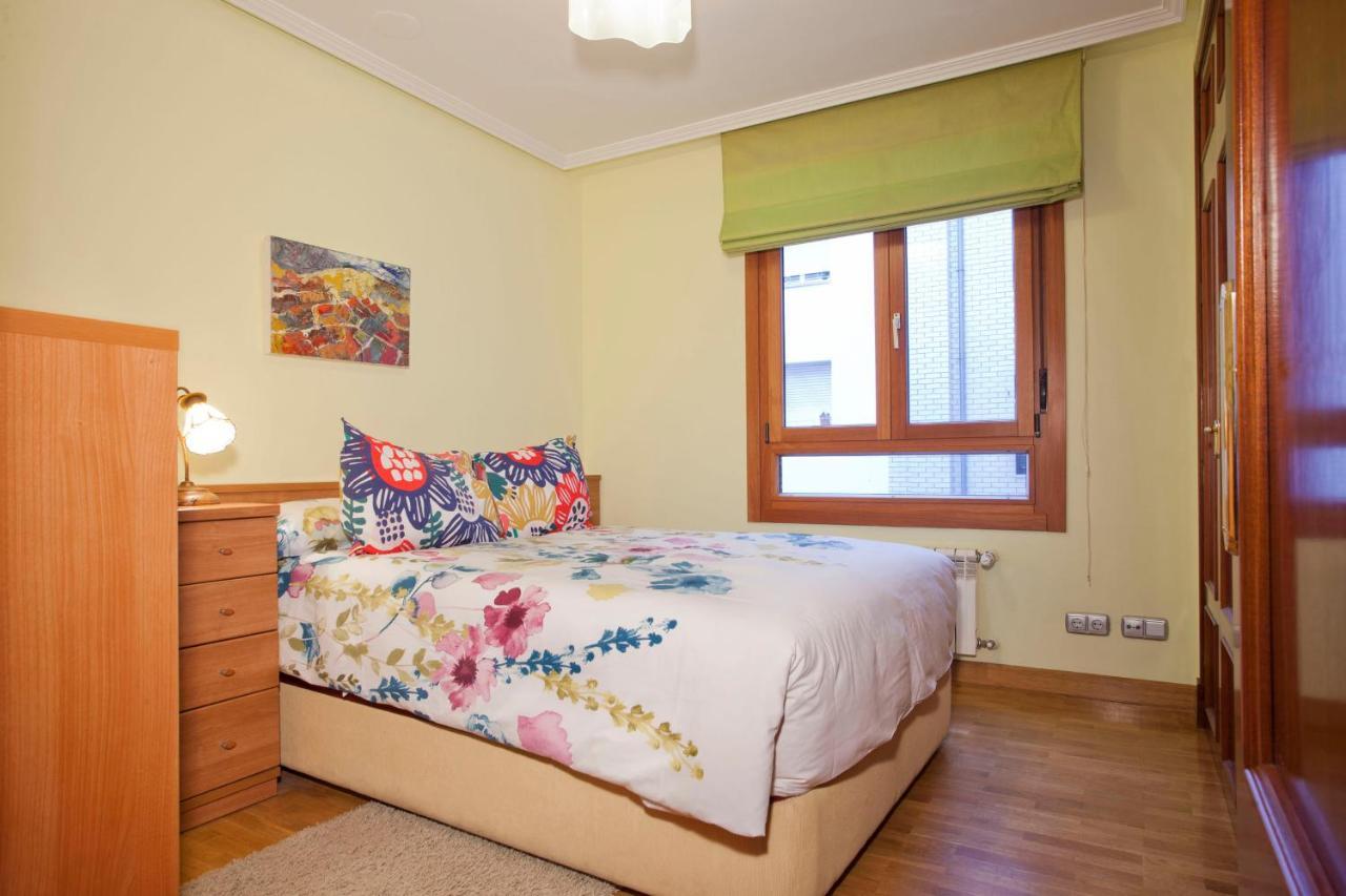 Apartamento De La Casona De Riomera オビエド エクステリア 写真